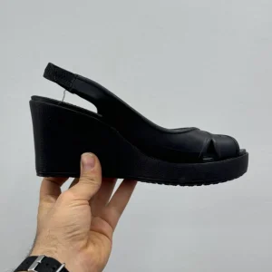 کراکس پاشنه دار