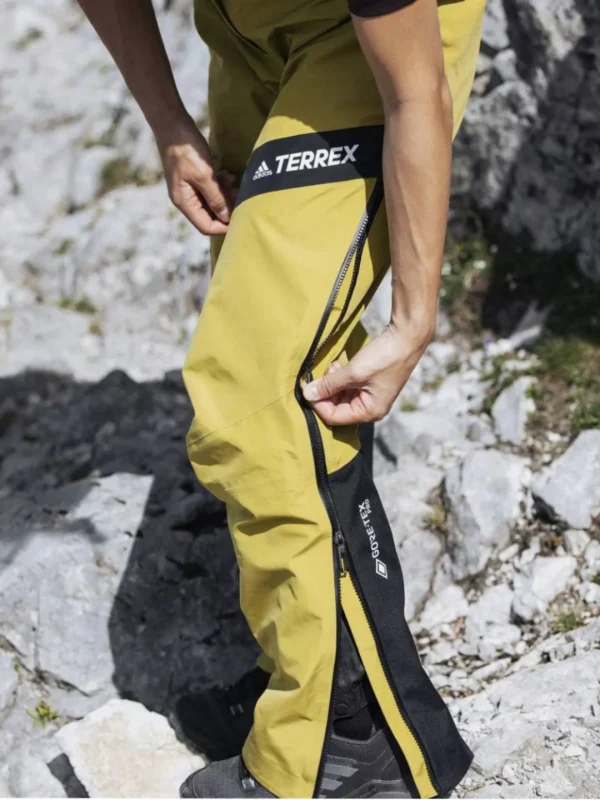 شلوار طبیعت گردیTerrex Techrock GORE TEX Pro Pants Womens - Image 3