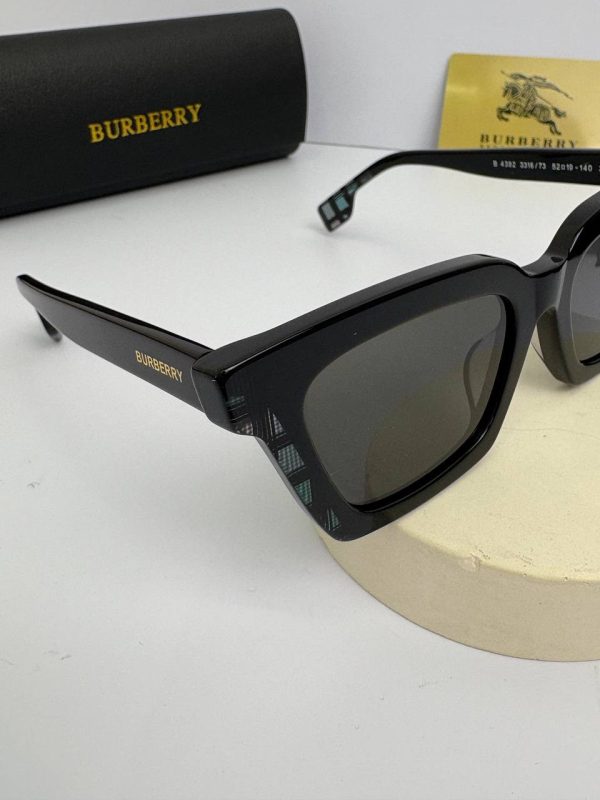 Burberry-B-4392 رنگ مشکی - Image 3