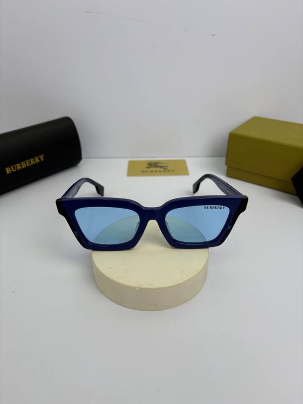 Burberry-B-4392 رنگ سرمه ای براق عدسی آسمانی - Image 4