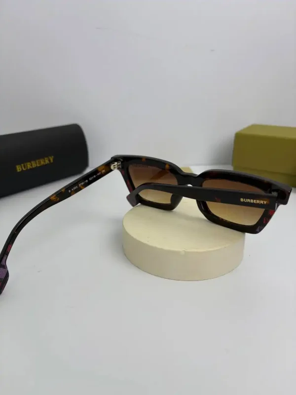 Burberry-B-4392 رنگ پلنگی هایلایت - Image 5