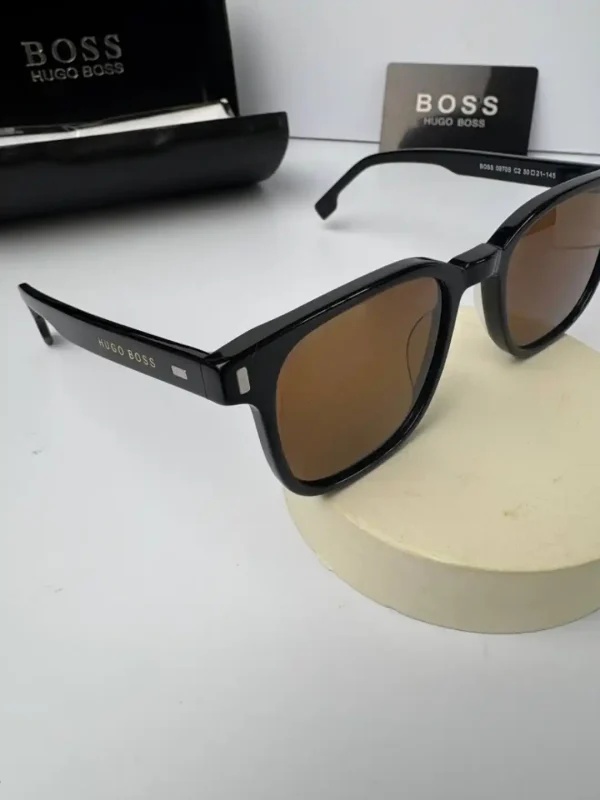 boss-0970s فریم مشکی عدسی قهوه ای - Image 4
