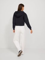 سویشرت کراپ مشکی jack&jones - Image 2