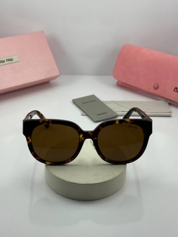عینک miu miu -mu01zs فریم هاوانا عدسی قهوه ای - Image 5