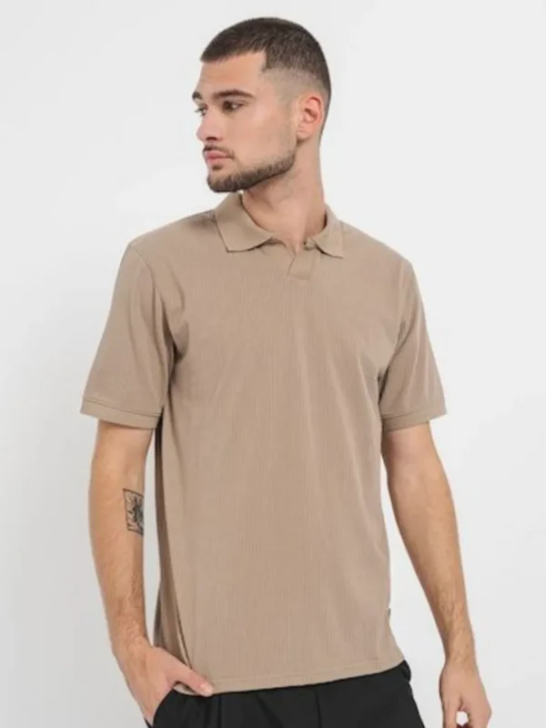 تیشرت کرم یقه دار - Image 1