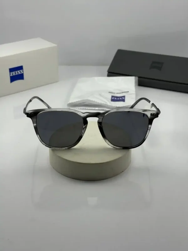 عینک zeiss-zs22703sp فریم دورنگ عدسی دودی - Image 2