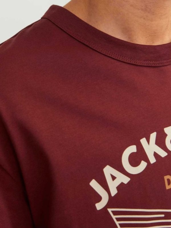 تیشرت زرشکی لوگو سفید jack&jones - Image 4