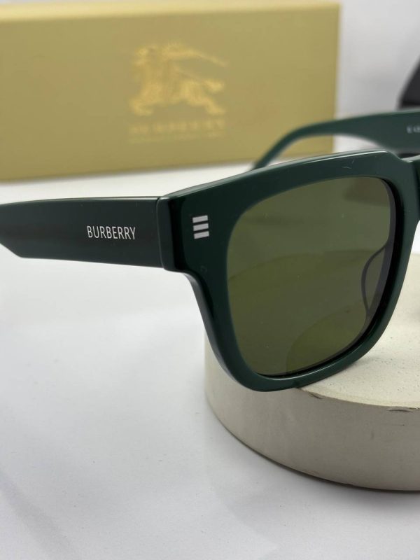 عینک burberry b4394 فریم و عدسی سبز لجنی - Image 2