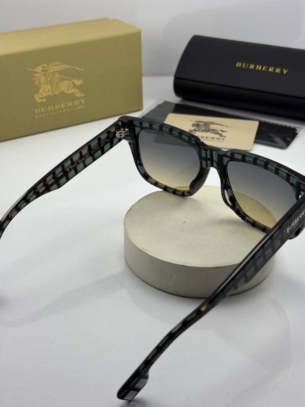 عینک burberry b4394 زمستان - Image 4