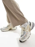 کتونی نایک مدل NIKE V2K RUN - Image 4
