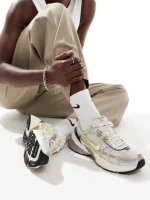 کتونی نایک مدل NIKE V2K RUN - Image 3