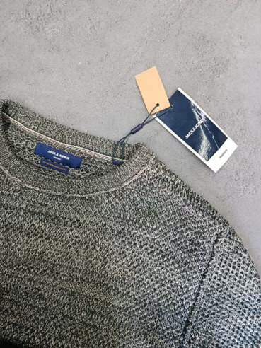 C508BB8E D7F7 4F9D 81B1 559C30C814D4 compressed